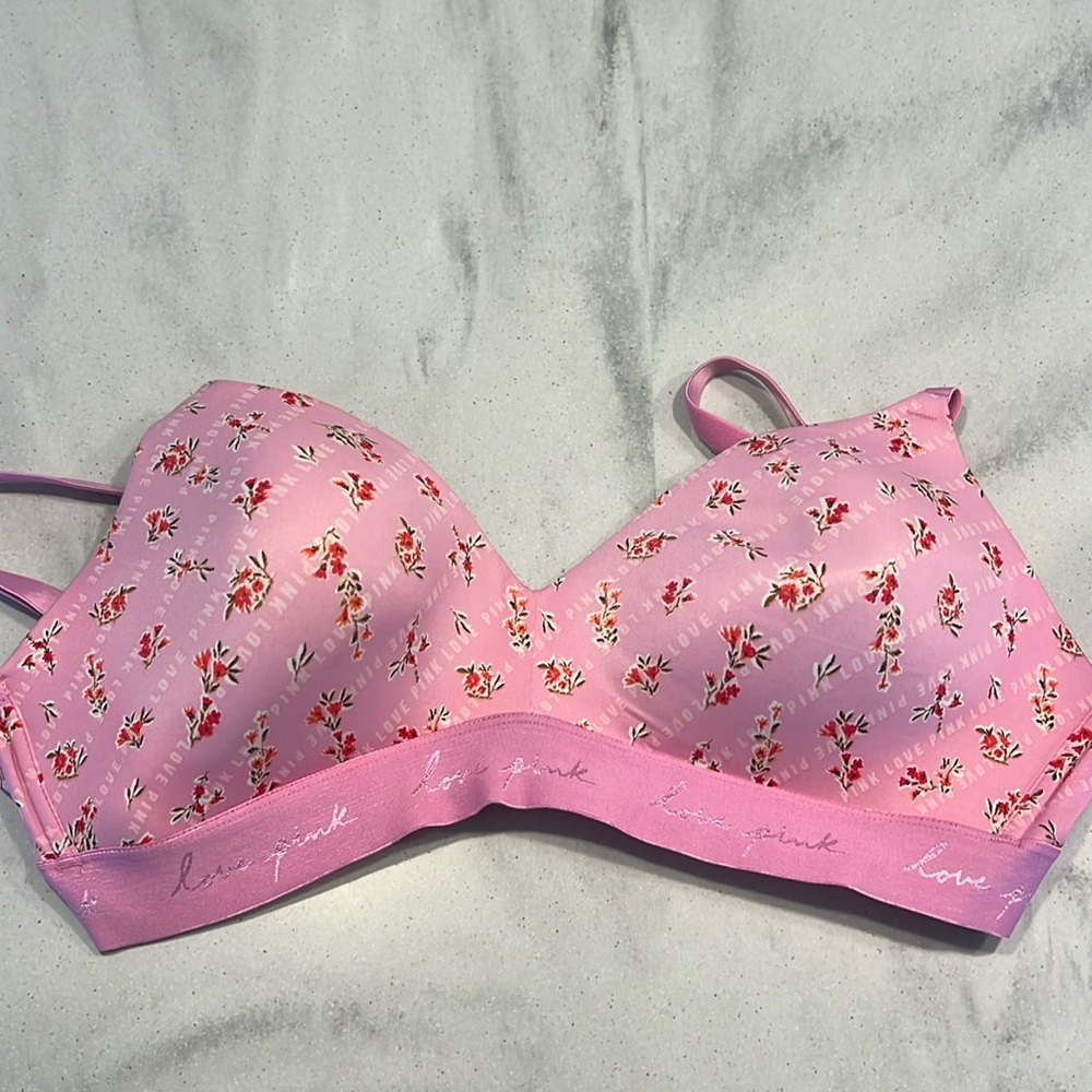 PINK Victoria’s Secret wireless bra